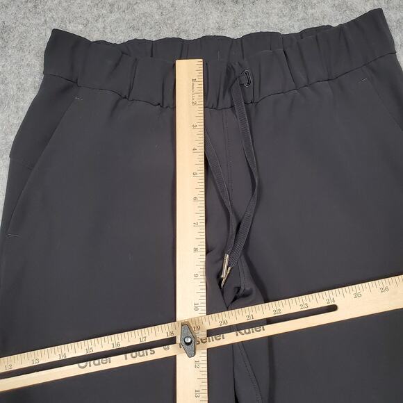 Lululemon Pants Womens 6 On the Fly Crop 23" Woven Black Straight Leg Casual - Picture 3 of 8